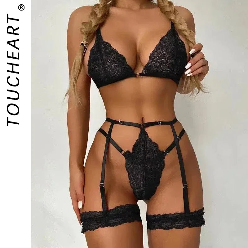 Conjunto de Lencería 3 Piezas de Encaje Transparente – Elegancia y Sensualidad